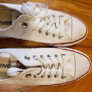 White Converse Chuck Taylor All Star Sneakers